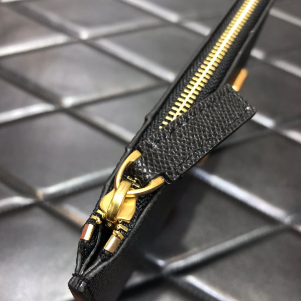 VALENTINO VSLING CLUTCH