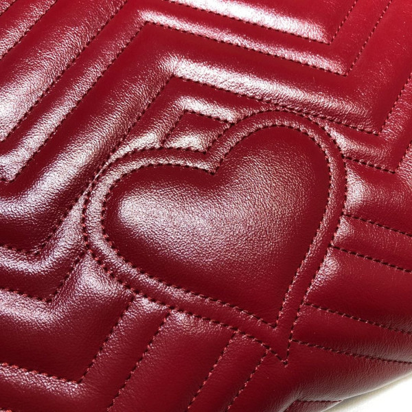 G*u*i gg marmont matelassé medium shoulder bag