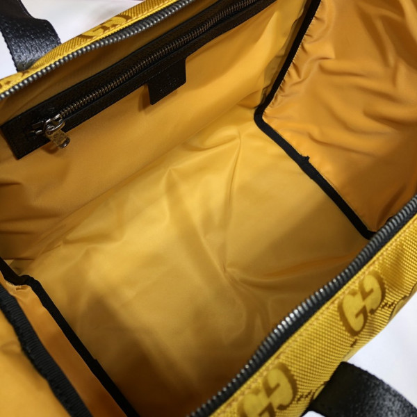 G*u*i off the grid duffle bag