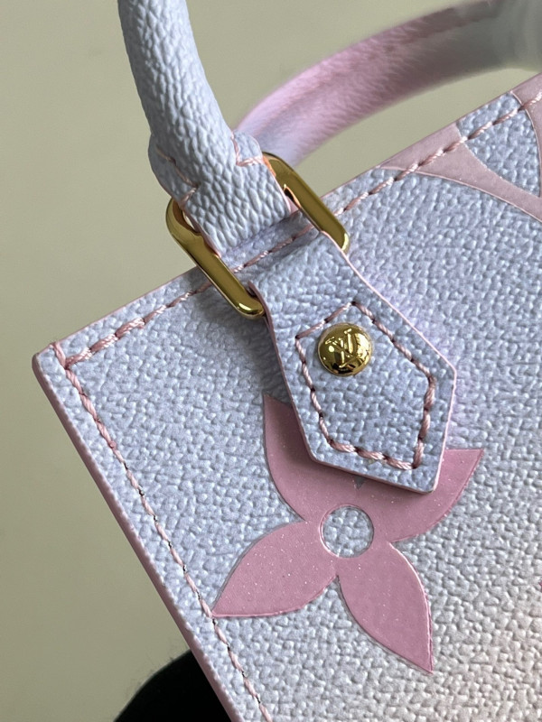 l0*is V*t0n petit sac plat