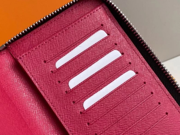 l0*is V*t0n zippy wallet