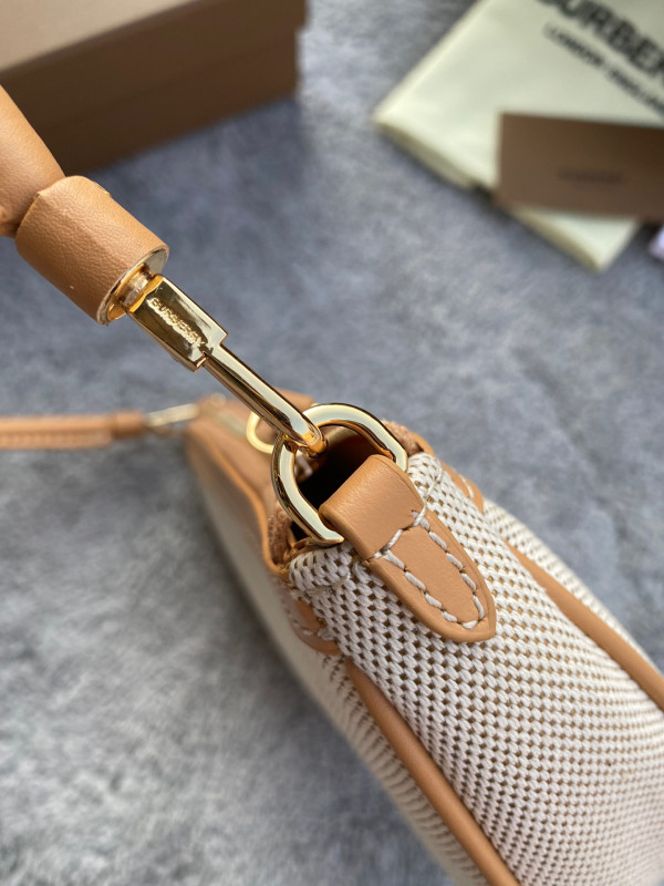 B**rry olympia pouch