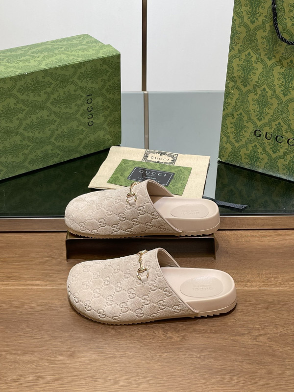 G*u*i horsebit slipper