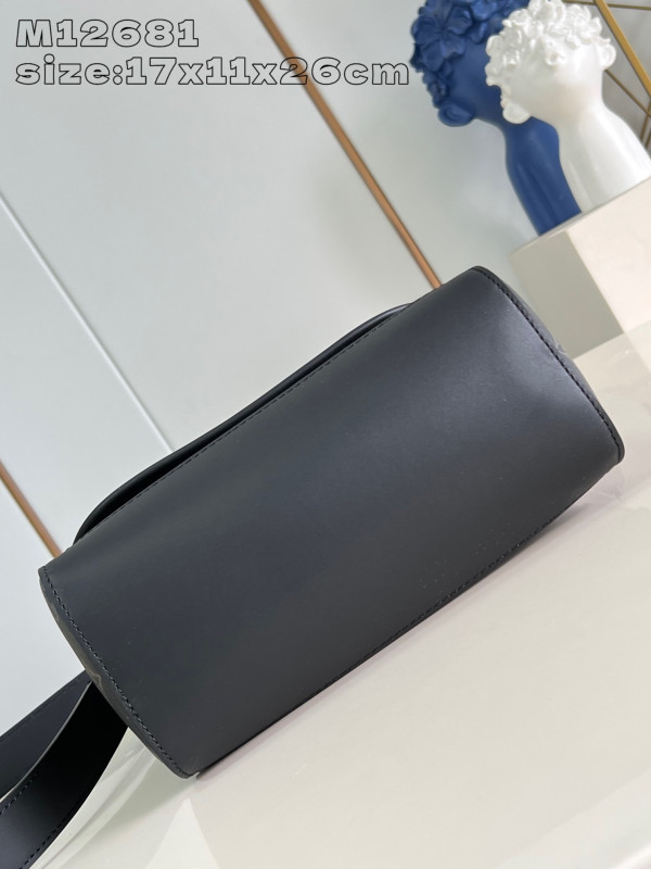 l0*is V*t0n pulse messenger