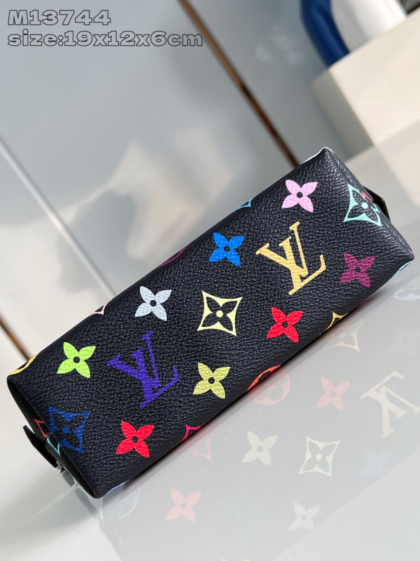 l0*is V*t0n cosmetic pouch pm-19*12*6cm