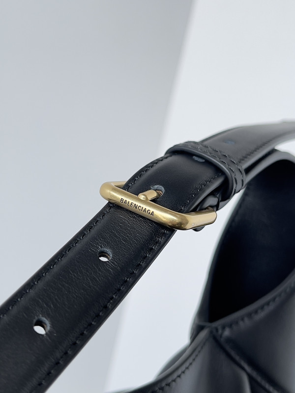 Ba*len*cia*ga bel air large hobo bag