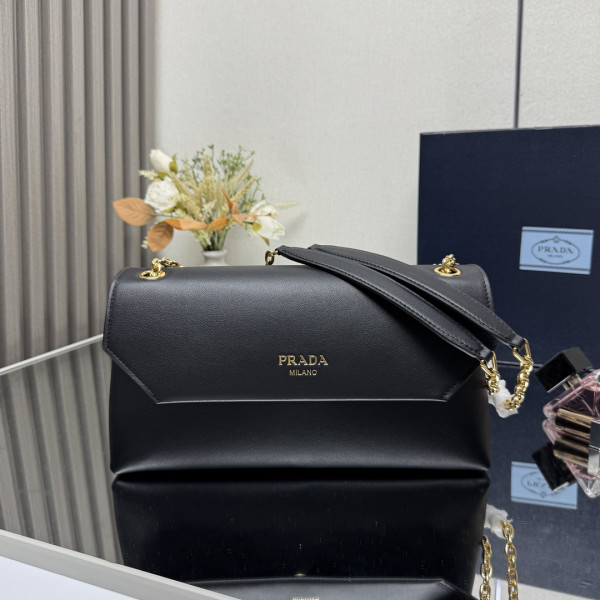 Pra*a doux medium leather shoulder bag-29*16*9.5cm