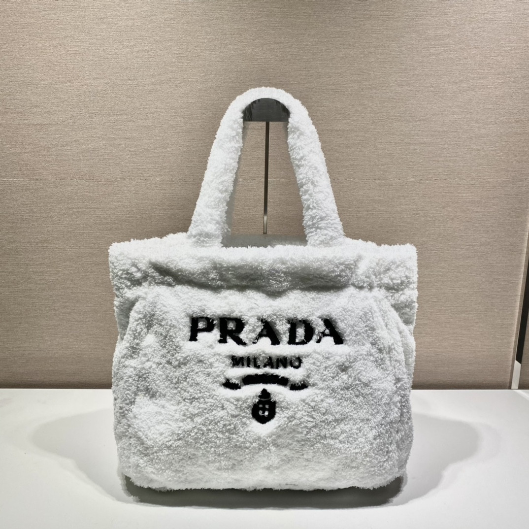 Pra*a terry tote bag