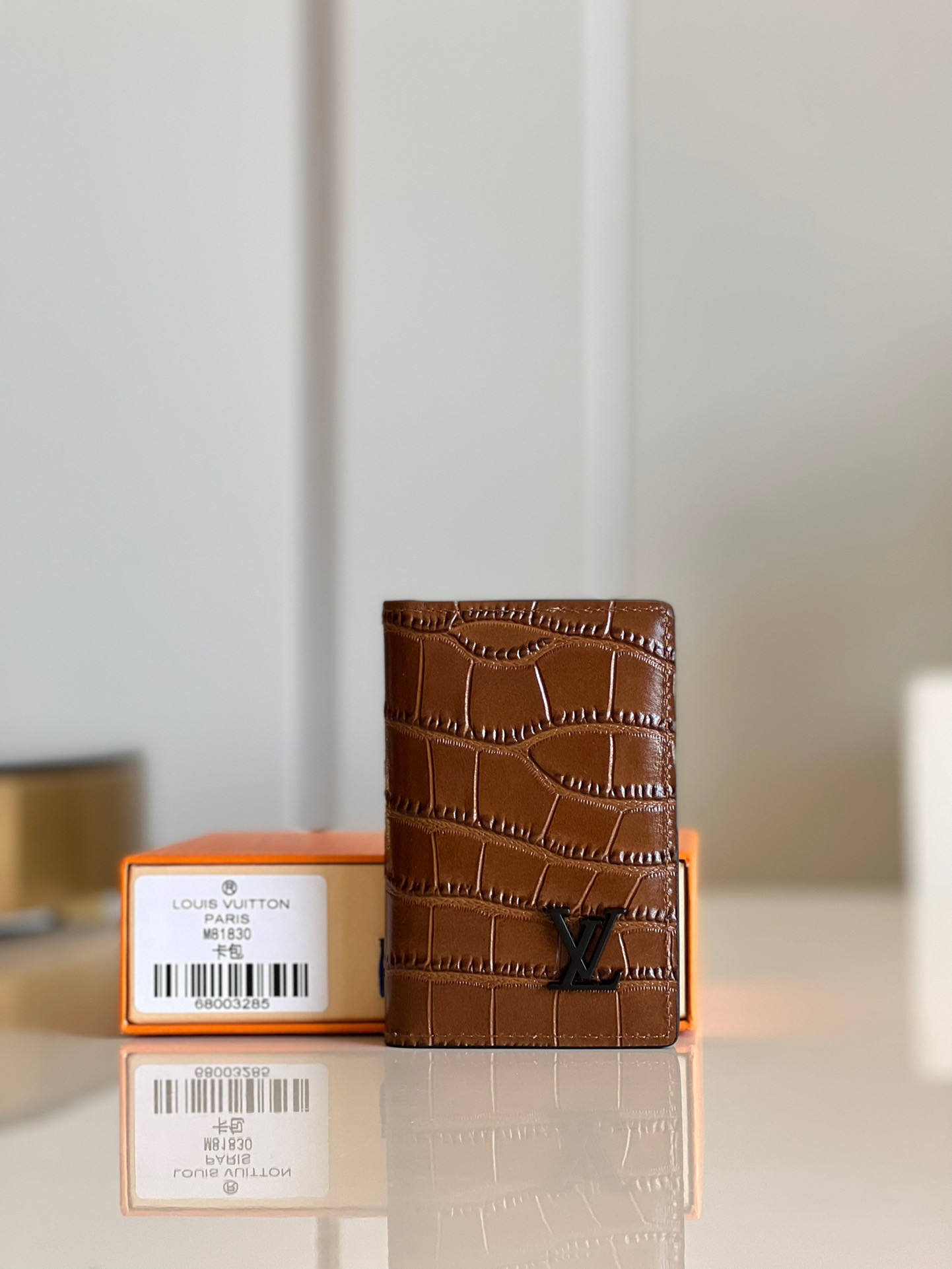 l0*is V*t0n pocket organizer