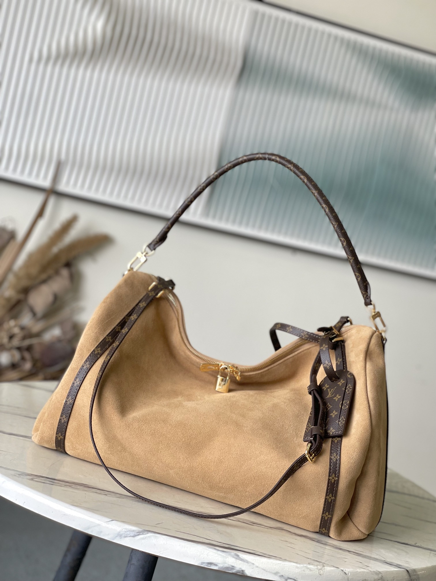 l0*is V*t0n express travel  - 20*27*45cm